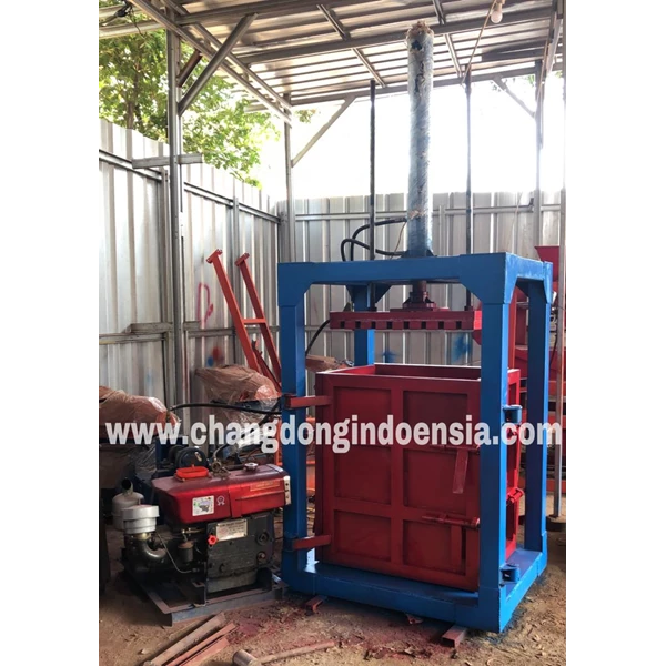 Hydraulic Garbage Press Machine